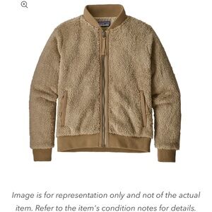 Patagonia Los Gatos bomber jacket in khaki size medium